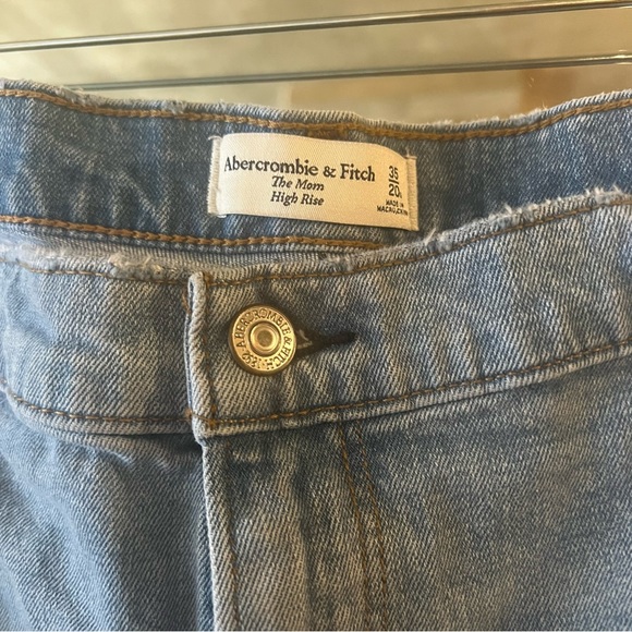 Abercrombie & Fitch Light Blue High Rise Women Jeans - Picture 9 of 9